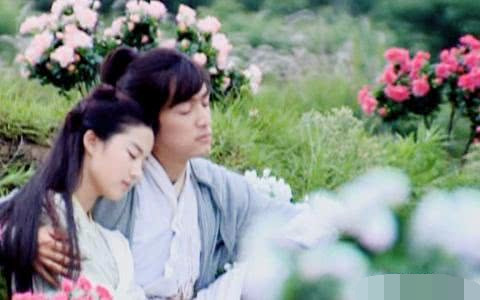胡歌公开领证,承认与刘亦菲奉子成婚!