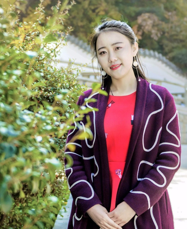 风衣姐姐,美丽大方,温柔贤淑,娶妻就娶这样的