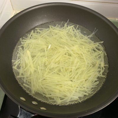 640