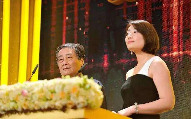 老总的闺女_三强集团老总闺女照片(2)