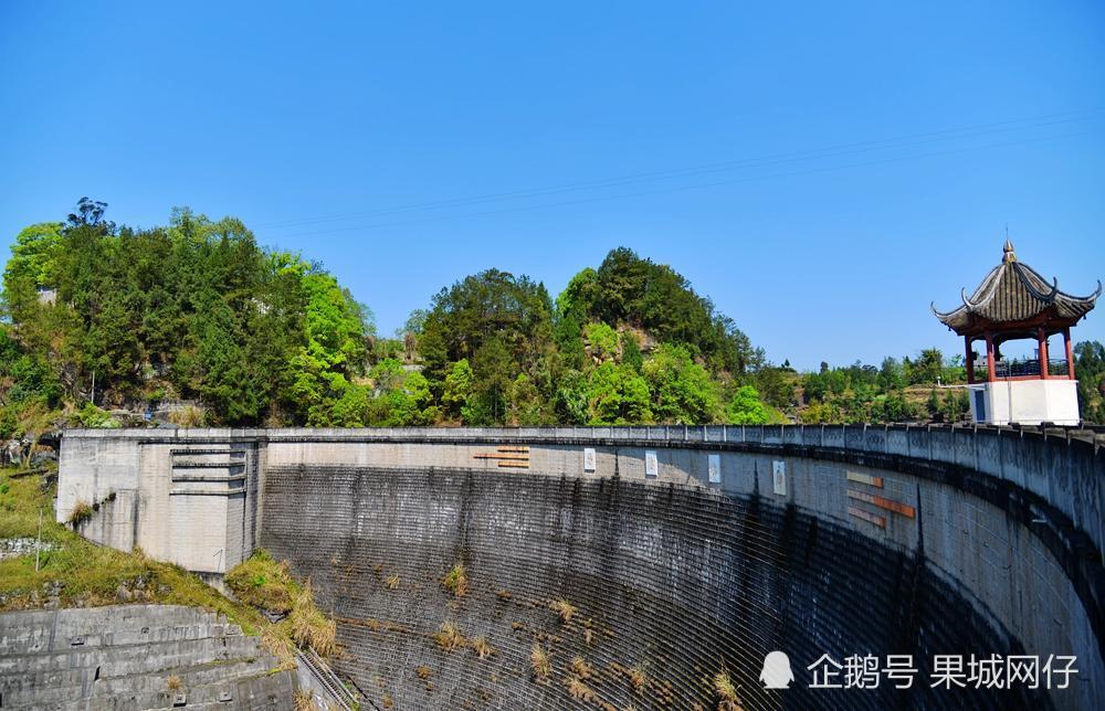 仪陇乡村旅游 思德水库大坝风光 图