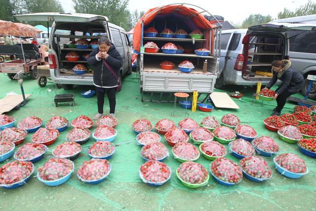 陈寨、毛庄蔬菜批发市场拆迁后 郑州北区新添一处蔬菜“市场”
