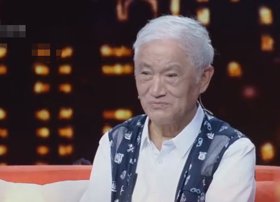 牛犇原名张学景,两个儿子为何却纷纷姓王?真实原因令