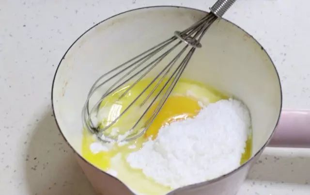 640