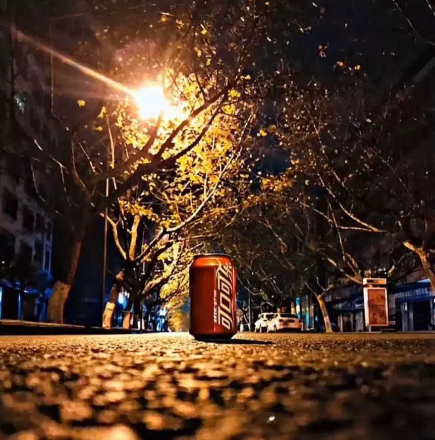 最近网上超火的"分手快乐"背景图:拜拜就拜拜,下一个更乖