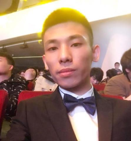 卢姥爷终究还是要回来了,换头像转发正能量,网友:旭宝要让位了