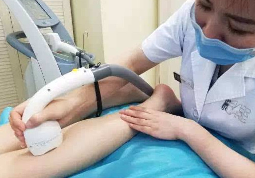 男孩子腿毛少是 发育不良 吗 医生 真实答案让人 大惊失色 看点快报