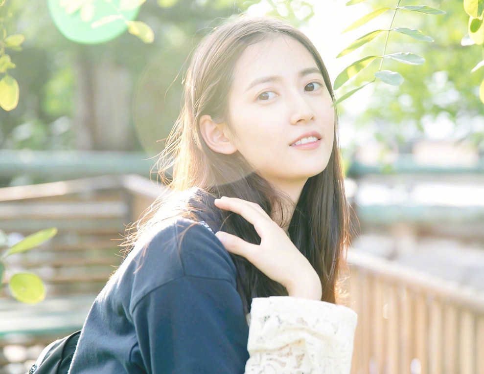 陈钰琪出道前旧照,杨超越出道前旧照,谁是真正自然美