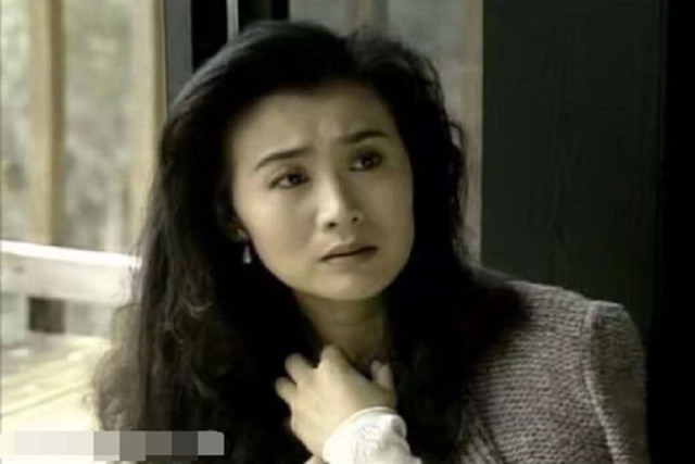 中国最美的女演员,刚生完孩子就患癌去世,墓碑上只留下7个字