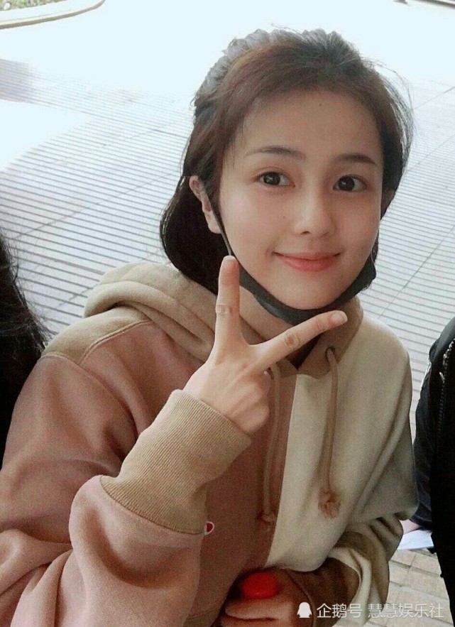 虽然说剧播完之后热度是有所降低,但是如果你是白鹿的粉丝的话就一点
