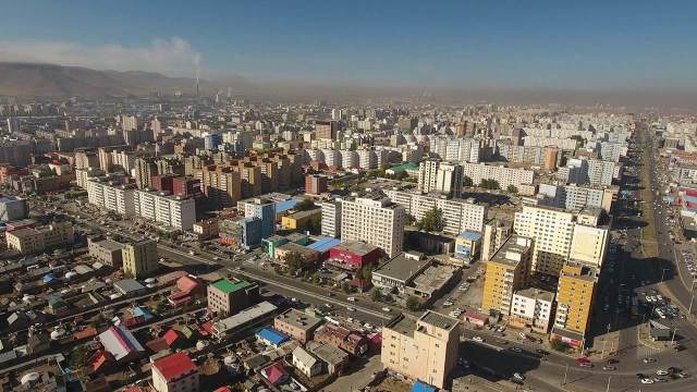 蒙古国土面积和人口_探访蒙古国即将消失的神秘驯鹿部落(2)