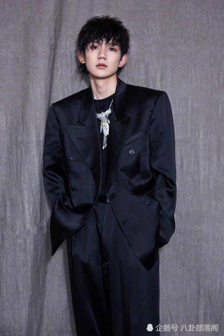 tfboys王源《随想》喜获榜单第一,歌手之路音乐镌录