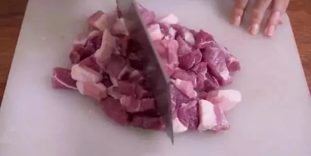 640