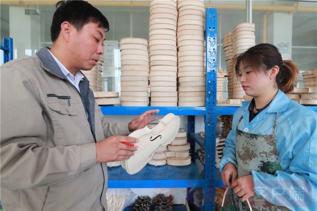 确山提琴:让世界倾听 中国声音 _大豫网_腾讯网