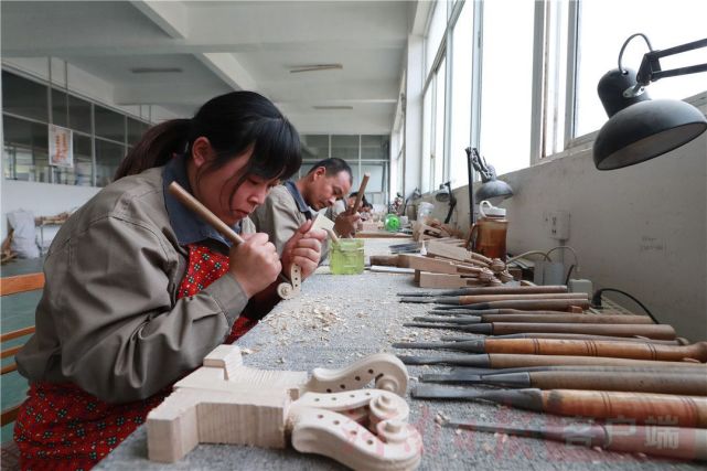 确山提琴:让世界倾听 中国声音 _大豫网_腾讯网