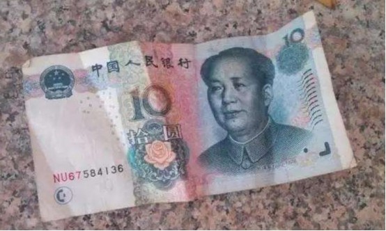 印度人均收入多少卢比_近几年印度人均收入图(2)