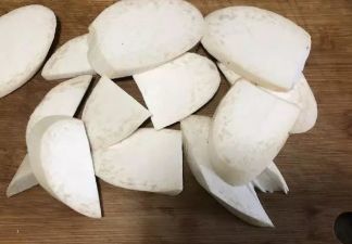 640