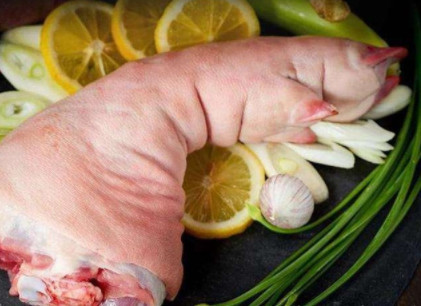 640