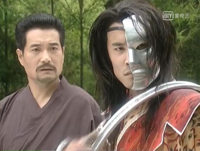武侠剧中十类神兵中的第一,琴类神兵是天魔琴,剑系神兵是真光剑