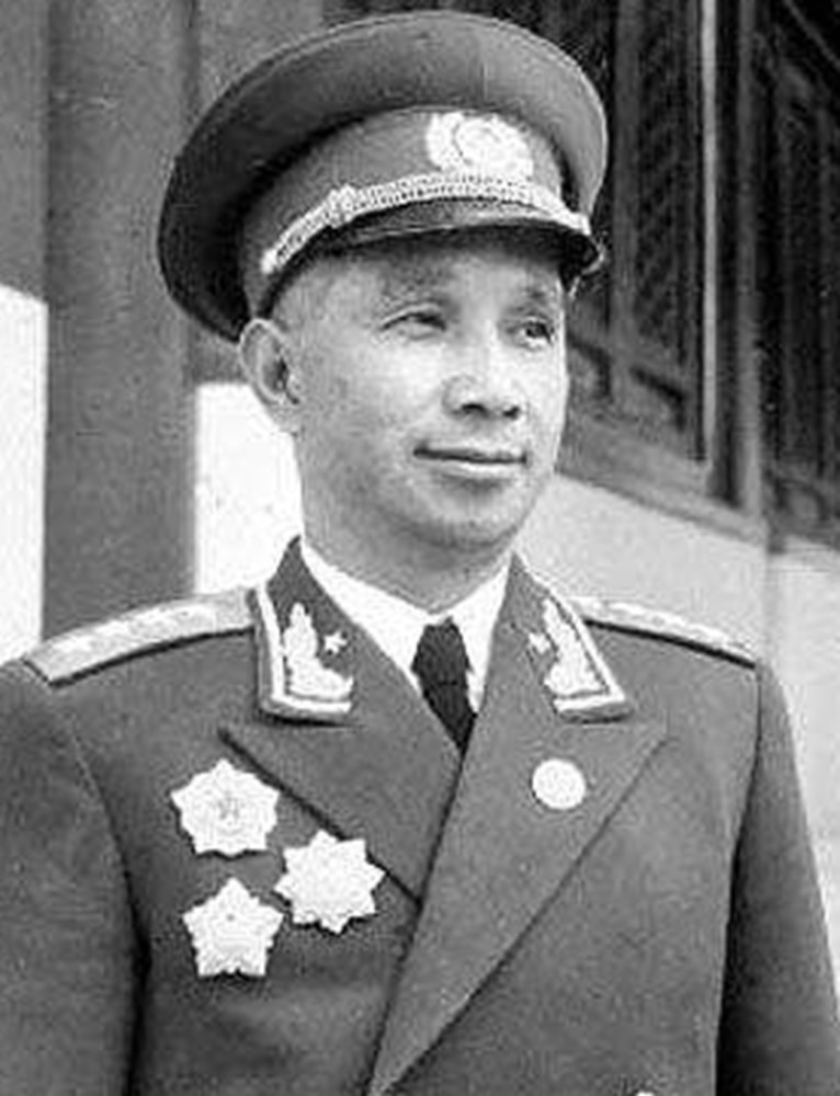 55年授衔,主席有意评此人为帅,后来因为
