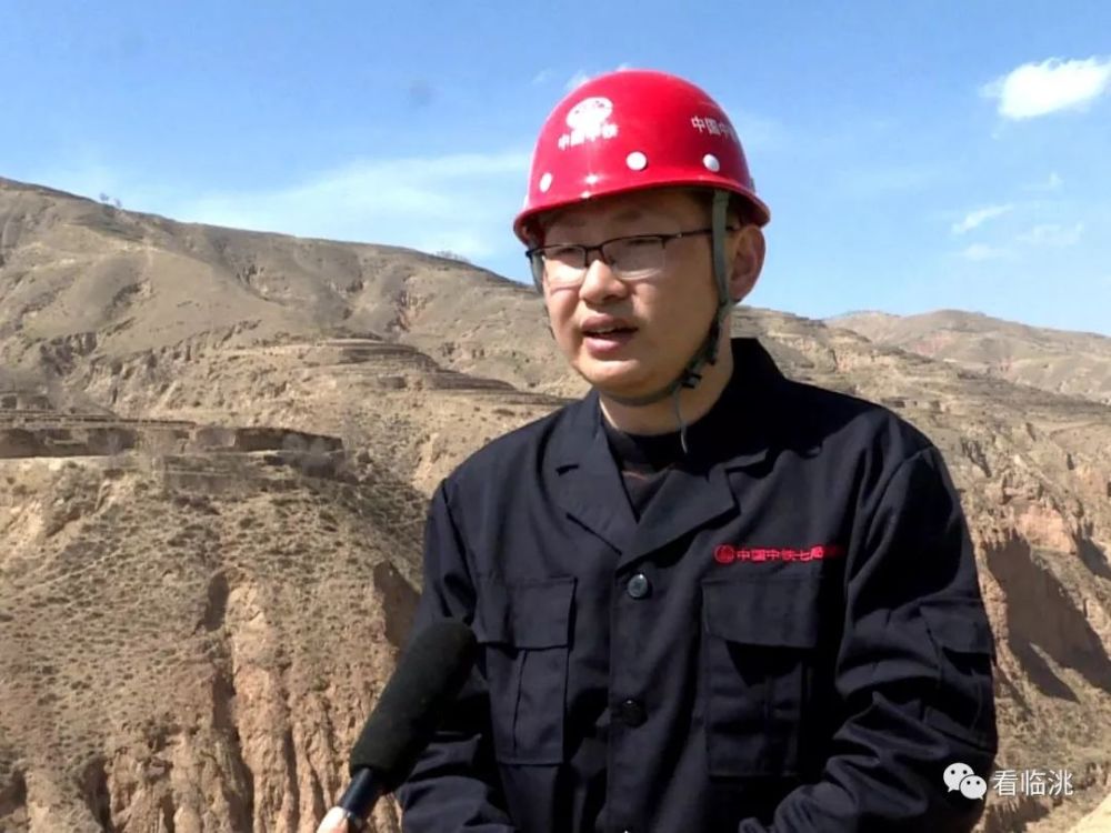 中国中铁七局集团有限公司定临高速指挥部工程部长 刘向伟