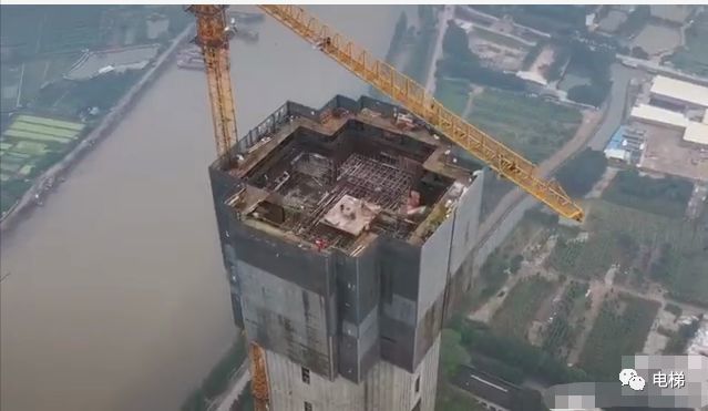 实拍:日立电梯试验塔,据说高度将超300米!