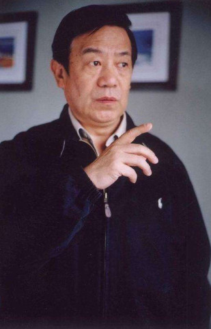 国家一级演员高明,与妻恩爱50年零绯闻,儿子却是我们
