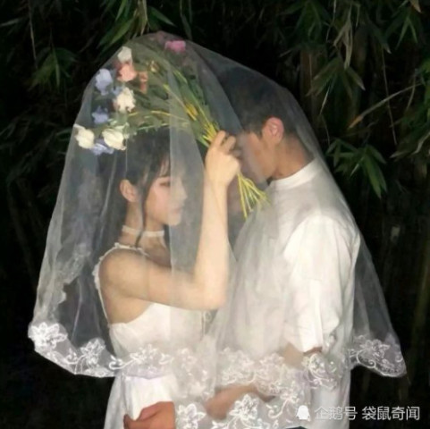 情侣头像婚纱_情侣头像婚纱系的