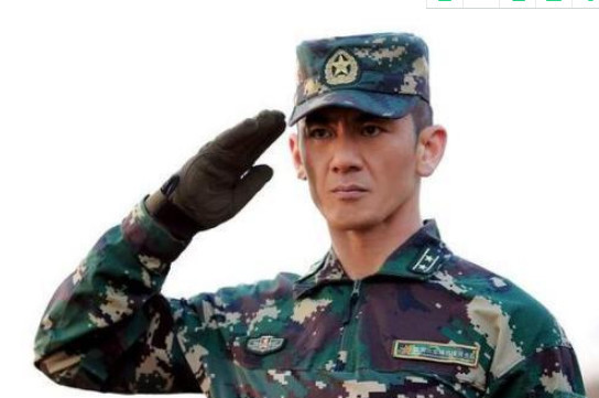 演特种兵的男演员,李晨油腻,吴京不是最帅,他浑身男子气概