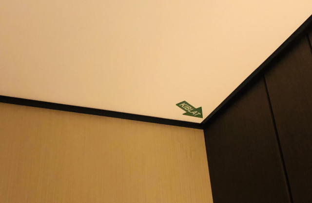 640