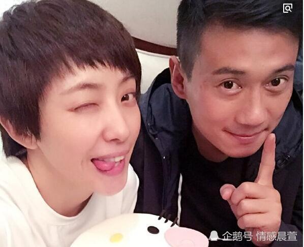 他们是火凤凰里面的黑猫和叶寸心,没想到也是娱乐圈的