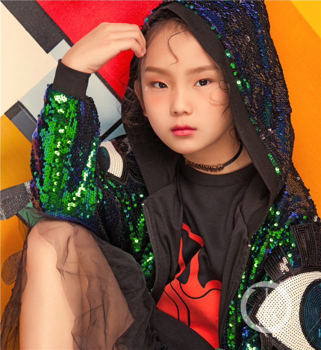 重庆籍10岁童模拍纪录片 还入围戛纳电影节