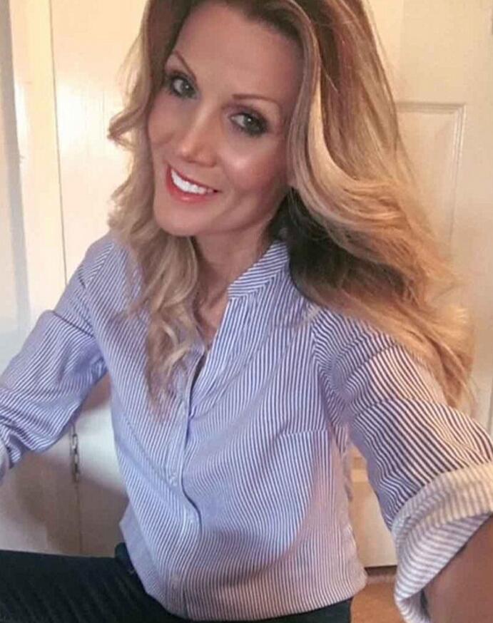 她花上万在脸上打了个洞 竟是为了这个 (组图)