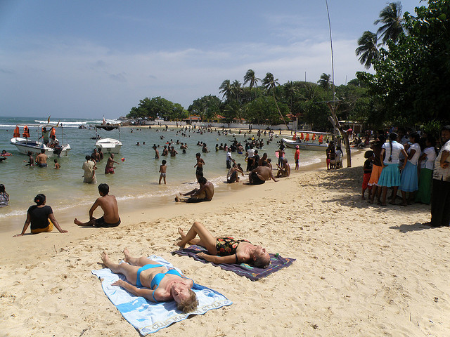 斯里兰卡遭血腥恐袭:为何提前收到情报仍未阻