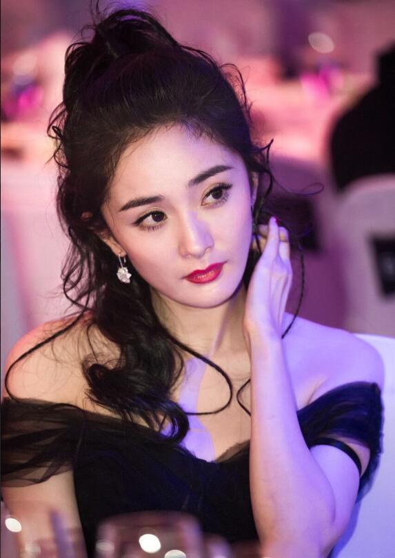 各省最美"代言人",北京有杨幂,新疆有热巴,湖北竟是惊艳的她