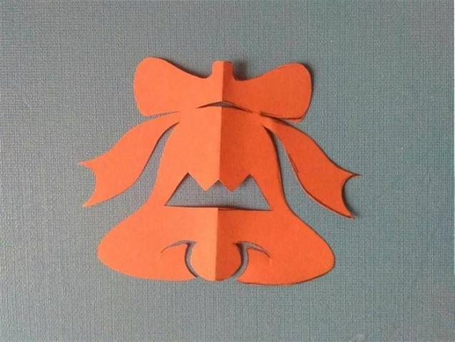 640