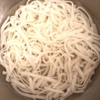 640