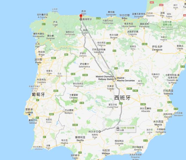 真爱!西乙保级队球迷远征840公里 全场仅他一