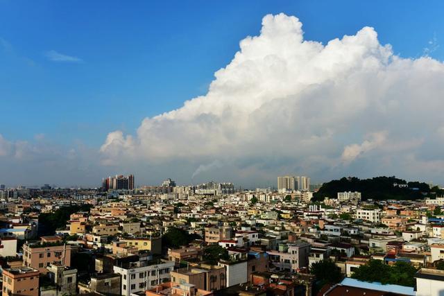 广东省经济总量百分之几_广东省地图(2)