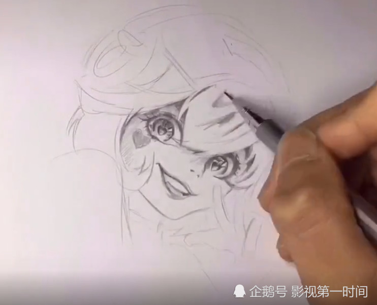 美术生手绘安琪拉,却被网友吐槽:可爱变邪恶?