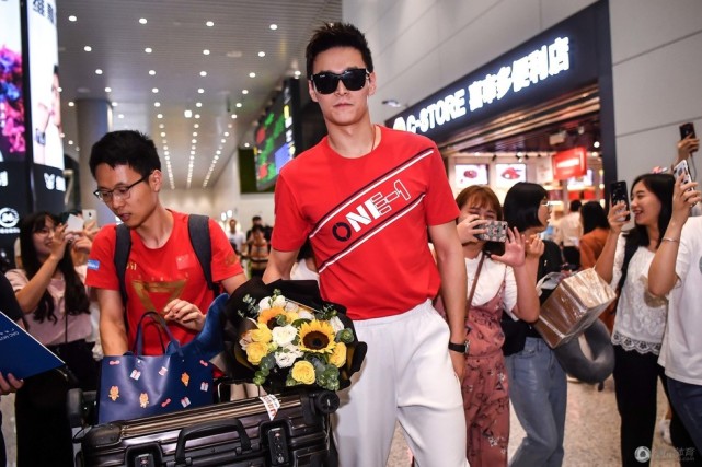 懂冠军游泳系列赛:孙杨领衔世界巨星 总奖金3