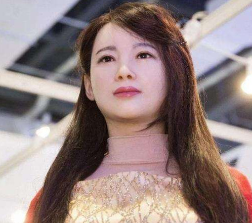 日本推出"机器人老婆",内部结构一清二楚,单身汉的"福利"!