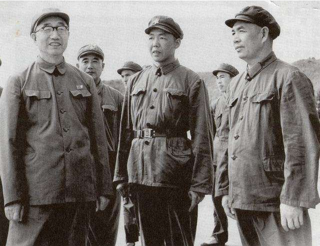 开国少将排名_开国少将(2)