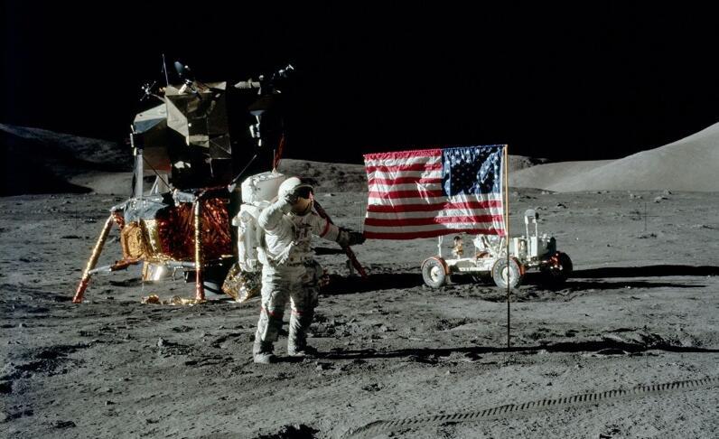 阿波罗十一号飞船载人登月