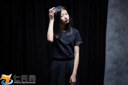 少女被赞东方美人万年一遇  网友：审美不敢苟同