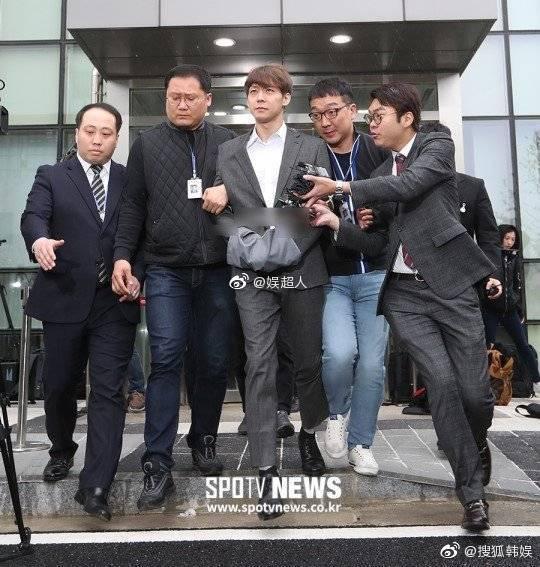 朴有天正式被拘捕！高高兴兴进法院，满脸绝望、双手被拷送出来（组图） - 3