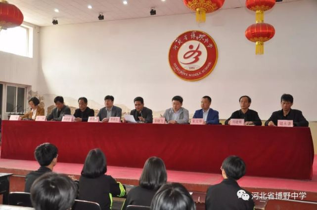 燕山大学招生就业处副处长宋晓飞,机械学院姚建涛教授,本科招办主任朱