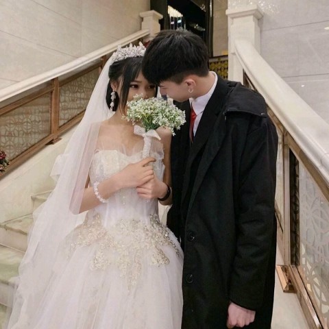 男生婚纱服_动漫婚纱情侣头像(2)