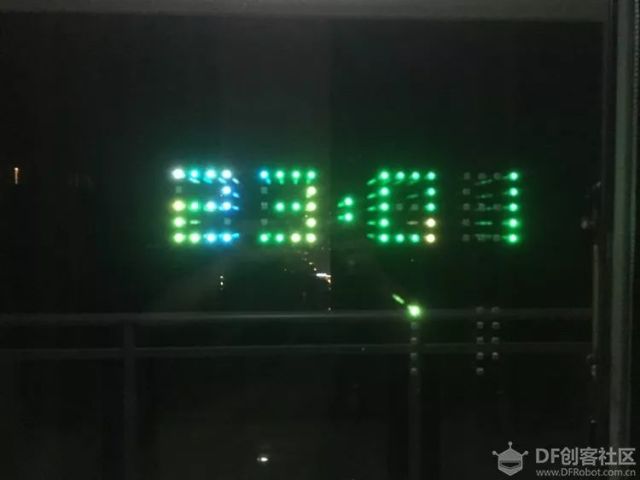 640