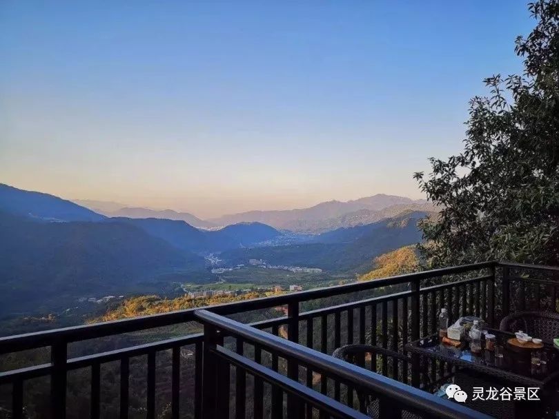 高德地图导航:灵龙谷景区,腾讯地图导航:华丰山庄